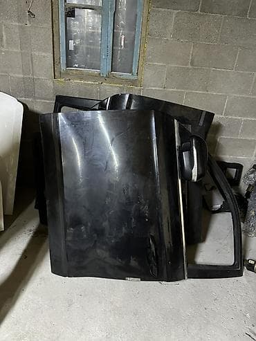 Дверь боковая с рамой и наружным зеркалом, цвет черный, для REXTON at lalafo.kg Дверь боковая с рамой и наружным зеркалом, цвет черный, для REXTON