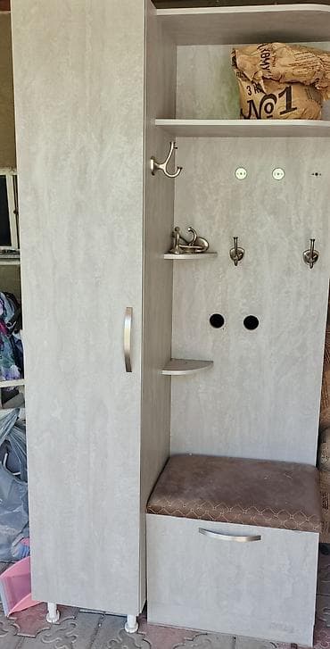 Гарнитур для прихожей, Б/у, Шкаф, ДСП, цвет - Серый at lalafo.kg Гарнитур для прихожей, Б/у, Шкаф, ДСП, цвет - Серый