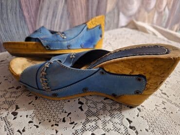 Продаю женские джинсовые шлепки в хорошем состоянии at lalafo.kg Продаю женские джинсовые шлепки в хорошем состоянии