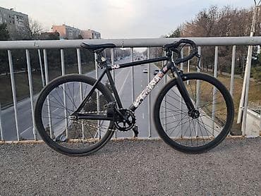 Фикс-байк (fixed gear) с легкой алюминиевой рамой и алюминиевой at lalafo.kg Фикс-байк (fixed gear) с легкой алюминиевой рамой и алюминиевой