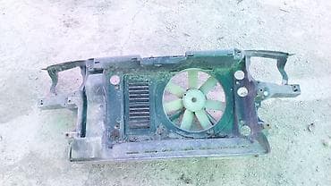 Решетка радиатора Volkswagen 1994 г., Б/у, Оригинал at lalafo.kg Решетка радиатора Volkswagen 1994 г., Б/у, Оригинал