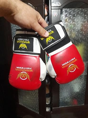 Боксерский комплект для тренировок: - Перчатки Warrior Fightwear at lalafo.kg Боксерский комплект для тренировок: - Перчатки Warrior Fightwear