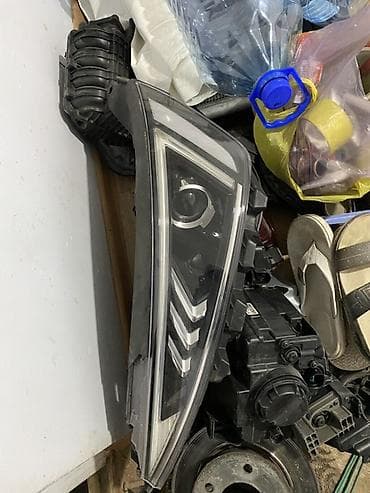 Передняя левая фара Hyundai 2020 г., Б/у, Оригинал at lalafo.kg Передняя левая фара Hyundai 2020 г., Б/у, Оригинал