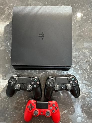 PlayStation 4 Slim с тремя контроллерами DualShock 4. + 8 шт дисков at lalafo.kg PlayStation 4 Slim с тремя контроллерами DualShock 4. + 8 шт дисков