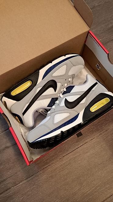 Продаются новые оригинальные кроссовки Nike Air Max Ivo из США at lalafo.kg Продаются новые оригинальные кроссовки Nike Air Max Ivo из США