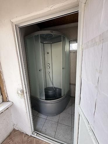 Душевая кабина Полукруглая, Покрытие: Тонированное at lalafo.kg Душевая кабина Полукруглая, Покрытие: Тонированное