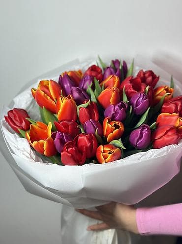 Бонбоньерки: Яркий букет тюльпанов в дизайнерской упаковке. 15шт - 2400с 21шт - at lalafo.kg — 6 Бонбоньерки: Яркий букет тюльпанов в дизайнерской упаковке. 15шт - 2400с 21шт - — 6