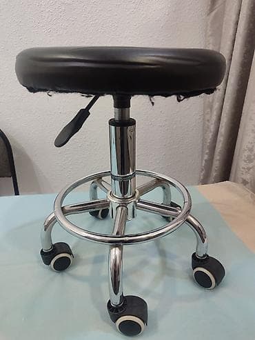 Тигүүчүлөр үчүн отургучтар: Табуретка, Колдонулган, Башка материал, Бүктөө эмес lalafo.kg да — 2 Тигүүчүлөр үчүн отургучтар: Табуретка, Колдонулган, Башка материал, Бүктөө эмес — 2