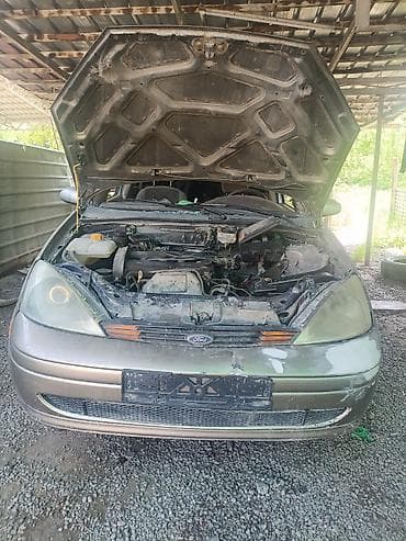 Ford Focus: 2001 г., 2 л, Автомат, Бензин, Седан at lalafo.kg Ford Focus: 2001 г., 2 л, Автомат, Бензин, Седан