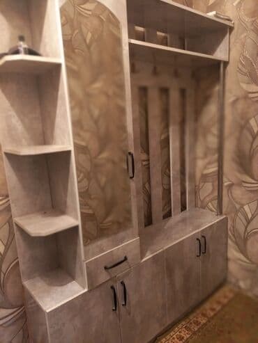 Шкаф-прихожая, С зеркалом, ЛДСП at lalafo.kg Шкаф-прихожая, С зеркалом, ЛДСП