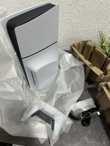 PlayStation 5 (версия с дисководом) Комплектация по фото: - игровая at lalafo.kg PlayStation 5 (версия с дисководом) Комплектация по фото: - игровая