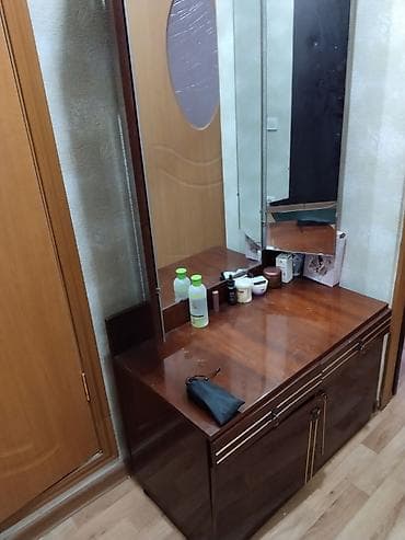 Ванна үчүн тумбалар: Продаю триляж состояния хорошая все прочно натуральная дерево сделано lalafo.kg да — 1 Ванна үчүн тумбалар: Продаю триляж состояния хорошая все прочно натуральная дерево сделано — 1