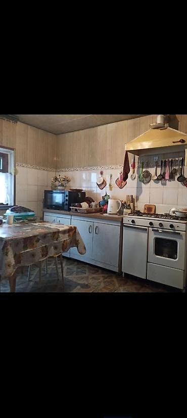 60 м², 3 комнаты, Аламединский рынок / базар at lalafo.kg 60 м², 3 комнаты, Аламединский рынок / базар