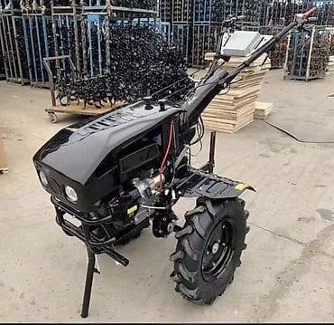 Мотоблок мини-трактор с прицепным редуктором и фарой - Тип: колесный at lalafo.kg Мотоблок мини-трактор с прицепным редуктором и фарой - Тип: колесный