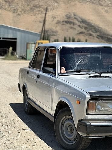 ВАЗ (ЛАДА) 2107: 2010 г., 1.6 л, Механика, Бензин, Седан at lalafo.kg ВАЗ (ЛАДА) 2107: 2010 г., 1.6 л, Механика, Бензин, Седан