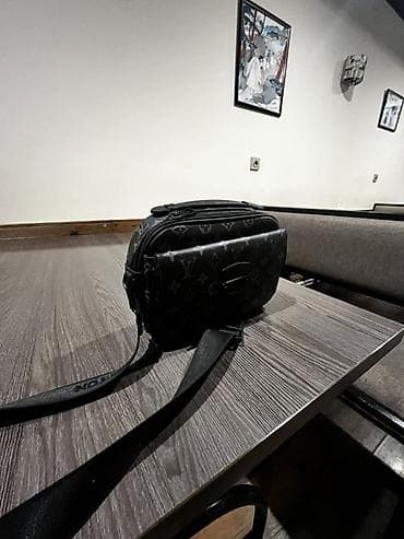 Барсетка louis vuitton Брал за 9 в свое время люкс копия Качество at lalafo.kg Барсетка louis vuitton Брал за 9 в свое время люкс копия Качество