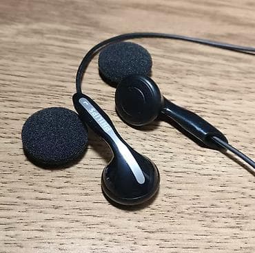 Проводные наушники Philips at lalafo.kg Проводные наушники Philips