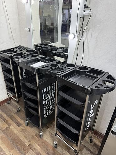 Парикмахерские/косметологические тележки на колесах. Комплектация и at lalafo.kg Парикмахерские/косметологические тележки на колесах. Комплектация и