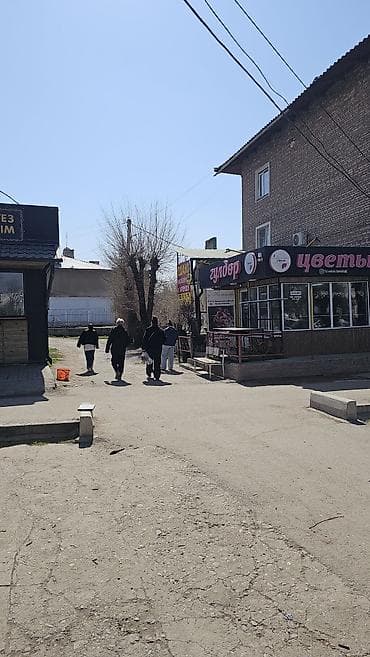 Сдаю помещение в г.Токмок. Пересечение улиц Шамсинская/Ленина. Угловая at lalafo.kg Сдаю помещение в г.Токмок. Пересечение улиц Шамсинская/Ленина. Угловая