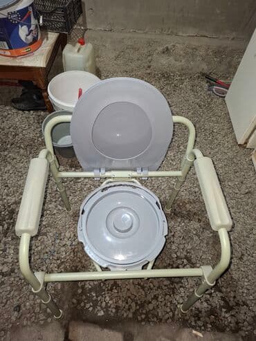 Майыптыгы бар адамдар үчүн биодааратканалар: Портативный туалет-стул (комод) - Удобное сиденье с крышкой и lalafo.kg да — 1 Майыптыгы бар адамдар үчүн биодааратканалар: Портативный туалет-стул (комод) - Удобное сиденье с крышкой и — 1