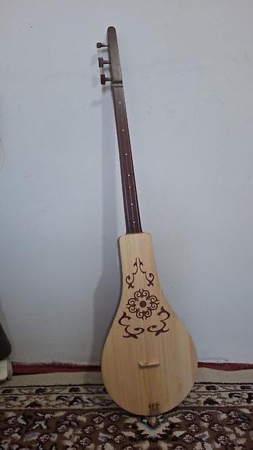 Кара жыгачтан жасалган комуз сатылат. Үнү таза, сапаттуу жасалган at lalafo.kg Кара жыгачтан жасалган комуз сатылат. Үнү таза, сапаттуу жасалган