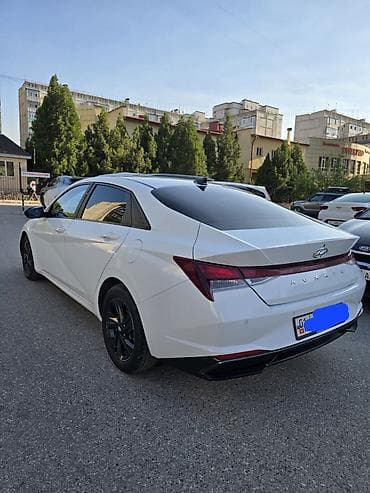 Hyundai Avante: 2020 г., 1.6 л, Робот, Гибрид, Седан at lalafo.kg Hyundai Avante: 2020 г., 1.6 л, Робот, Гибрид, Седан