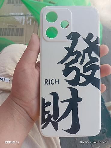 Белый чехол для смартфона на редми 12 с крупной чёрной надписью «RICH» at lalafo.kg Белый чехол для смартфона на редми 12 с крупной чёрной надписью «RICH»