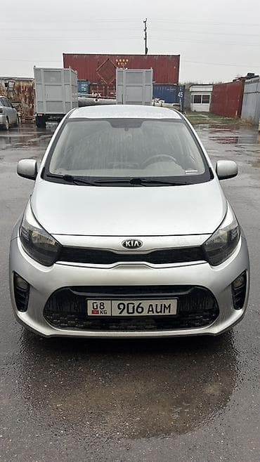 Kia Rio: 2017 г., 1 л, Автомат, Газ, Хэтчбэк at lalafo.kg Kia Rio: 2017 г., 1 л, Автомат, Газ, Хэтчбэк