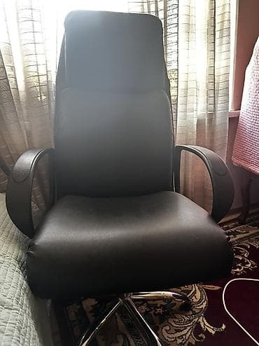 Офисное кресло, С колесиками, цвет - Черный, Экокожа at lalafo.kg Офисное кресло, С колесиками, цвет - Черный, Экокожа