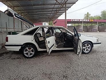 Mazda 626: 1990 г., 2 л, Механика, Бензин, Хэтчбэк at lalafo.kg Mazda 626: 1990 г., 2 л, Механика, Бензин, Хэтчбэк