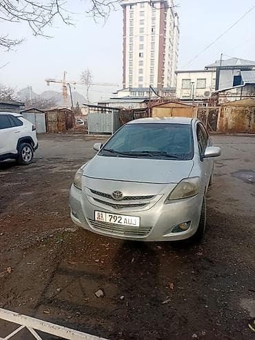 Toyota Yaris: 2008 г., 1.5 л, Автомат, Бензин, Седан at lalafo.kg Toyota Yaris: 2008 г., 1.5 л, Автомат, Бензин, Седан
