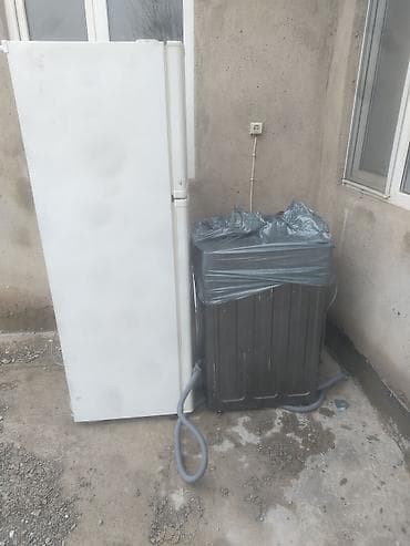 Холодильник LG, Двухкамерный at lalafo.kg Холодильник LG, Двухкамерный