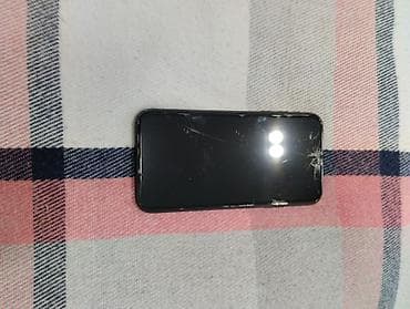 IPhone 8, Б/у, 128 ГБ, Черный, Зарядное устройство at lalafo.kg IPhone 8, Б/у, 128 ГБ, Черный, Зарядное устройство