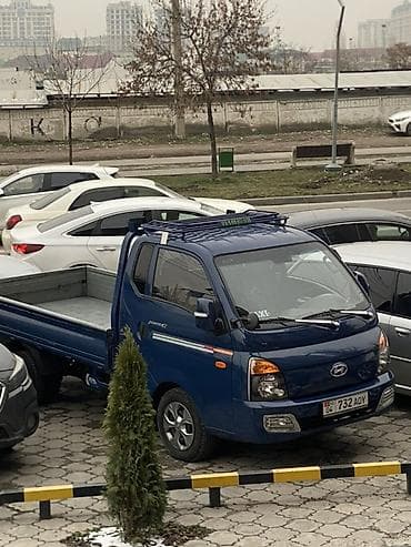 Легкий грузовик, Hyundai, Стандарт, 1,5 т, Б/у at lalafo.kg Легкий грузовик, Hyundai, Стандарт, 1,5 т, Б/у
