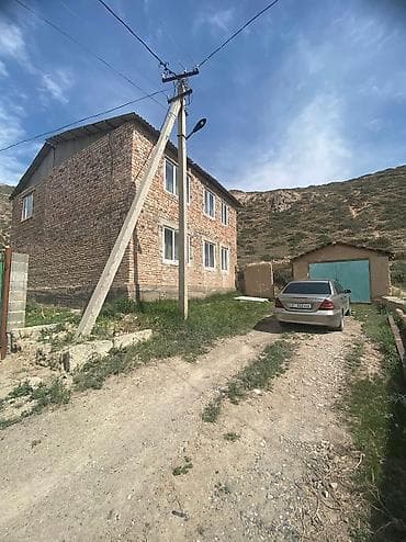 Продается двух этажный кирпичный дом г. Нарын в районе РТС. Все at lalafo.kg Продается двух этажный кирпичный дом г. Нарын в районе РТС. Все