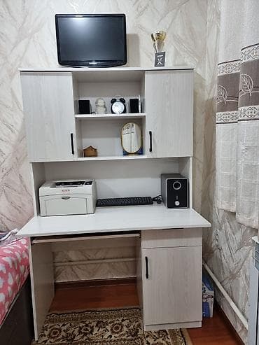 Журнал столдору: Компьютердик үстөлү, Текчелери бар lalafo.kg да — 2 Журнал столдору: Компьютердик үстөлү, Текчелери бар — 2