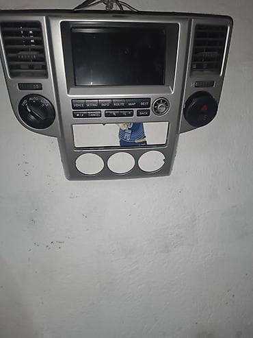 Центральная консоль Nissan 2004 г., Б/у, Оригинал, Япония at lalafo.kg Центральная консоль Nissan 2004 г., Б/у, Оригинал, Япония