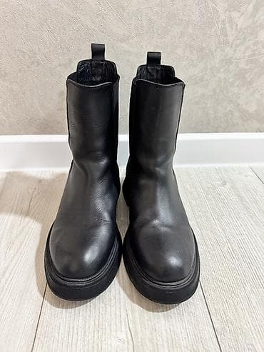 Чёрные Турецкие кожаные челси - Размер: 38 - Материал: натуральная at lalafo.kg Чёрные Турецкие кожаные челси - Размер: 38 - Материал: натуральная