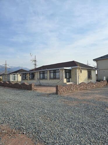 Коттедж, Коттедж-Diamond ЦО Diamond Resort, Бостери, Охраняемая территория, Футбольное поле at lalafo.kg Коттедж, Коттедж-Diamond ЦО Diamond Resort, Бостери, Охраняемая территория, Футбольное поле