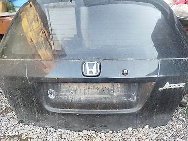 Крышка багажника Honda, 2008 г., Оригинал at lalafo.kg Крышка багажника Honda, 2008 г., Оригинал
