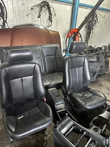 Комплект салона для Mercedes-Benz W210 черная кожа Avangart Сиденья at lalafo.kg Комплект салона для Mercedes-Benz W210 черная кожа Avangart Сиденья