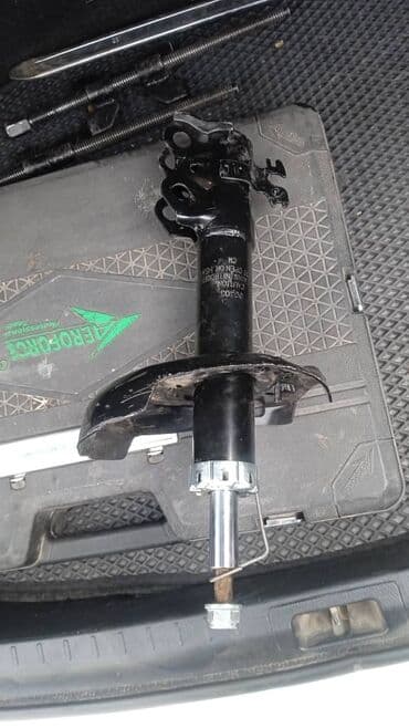 Передний амортизатор Toyota 2019 г., Новый at lalafo.kg Передний амортизатор Toyota 2019 г., Новый