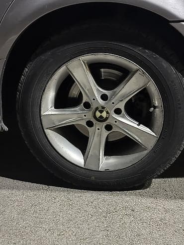 Литые Диски R 16 BMW, отверстий - 5, Б/у at lalafo.kg Литые Диски R 16 BMW, отверстий - 5, Б/у