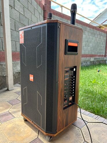 Колонка в аренду большой на все мероприятия в комплекте 2 микрофона at lalafo.kg Колонка в аренду большой на все мероприятия в комплекте 2 микрофона