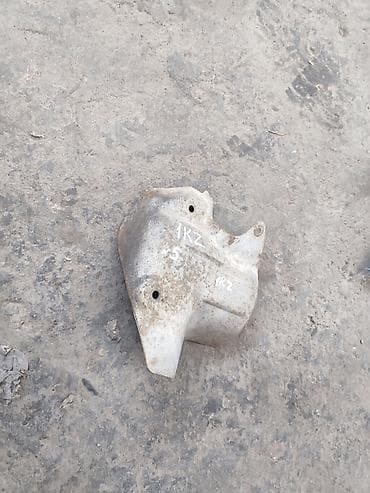 Toyota 1KZ защита тепловая, Тойота защитка 3.0 дизель СМ ФОТО at lalafo.kg Toyota 1KZ защита тепловая, Тойота защитка 3.0 дизель СМ ФОТО