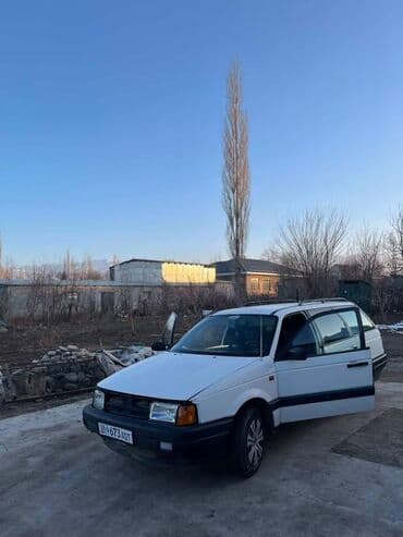 Продаётся универсал белого цвета. Кузов — 5‑дверный, с рейлингами на at lalafo.kg Продаётся универсал белого цвета. Кузов — 5‑дверный, с рейлингами на