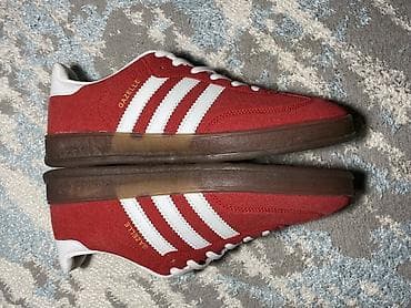 Мужские кроссовки, 42, 42.5, 43, Adidas, Новый, цвет - Красный at lalafo.kg Мужские кроссовки, 42, 42.5, 43, Adidas, Новый, цвет - Красный