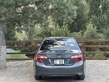 Toyota Camry: 2012 г., 2.5 л, Автомат, Бензин, Седан at lalafo.kg — 6 Toyota Camry: 2012 г., 2.5 л, Автомат, Бензин, Седан — 6