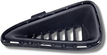 Заглушка бампера Toyota, Новый at lalafo.kg Заглушка бампера Toyota, Новый