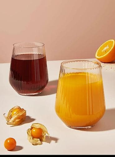 Стеклянные стаканы для сока/напитков, набор 2 шт. - Универсальная at lalafo.kg Стеклянные стаканы для сока/напитков, набор 2 шт. - Универсальная